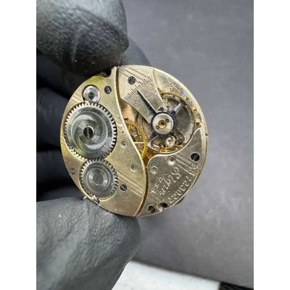 Vintage Elgin Pocket Watch Movement Gold Tone 14.9MM For Parts/Repair